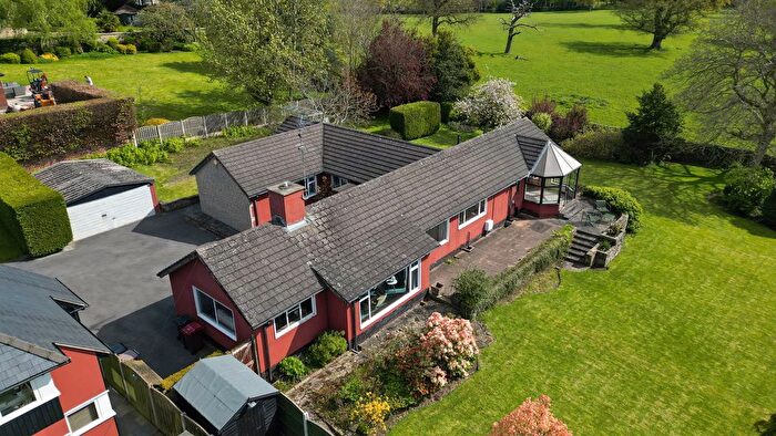 3 Bedroom Bungalow For Sale In Holymoor Road, Holymoorside, Chesterfield, S42