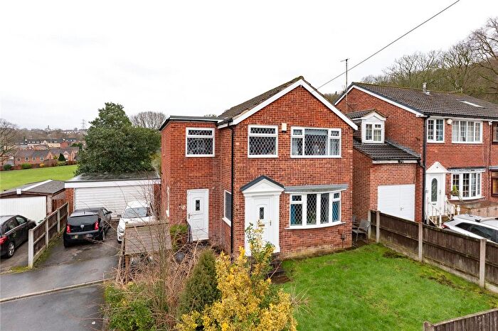 4 Bedroom Detached House For Sale In Airedale Gardens, Leeds, West Yorkshire, LS13