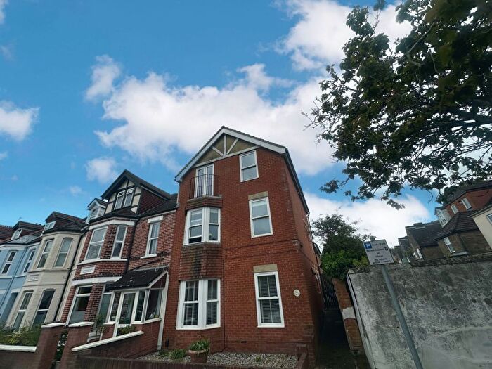 1 Bedroom Flat To Rent In Bournemouth Gardens, Folkestone, CT19