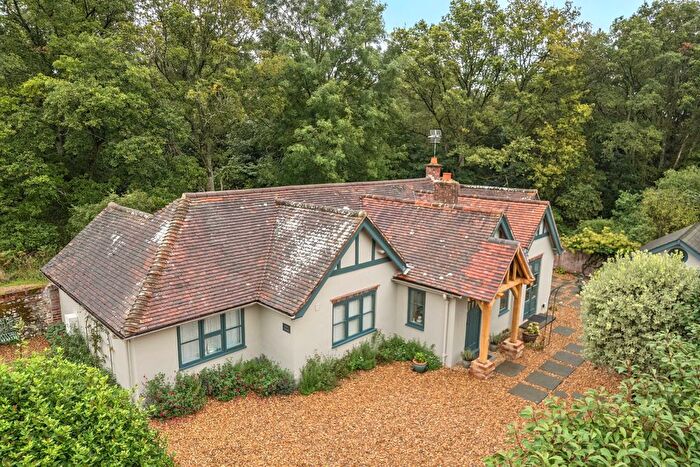3 Bedroom Detached House For Sale In Rose Cottage, Henley-On-Thames, RG9