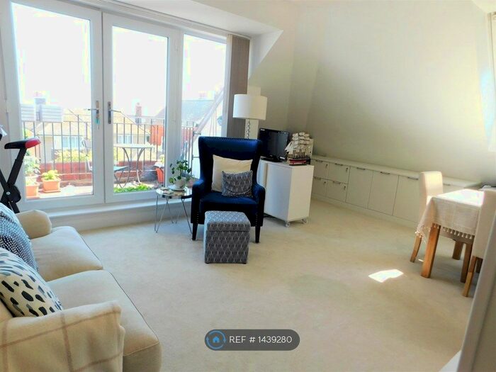 1 Bedroom Flat To Rent In Harold Road, Frinton-On-Sea, CO13