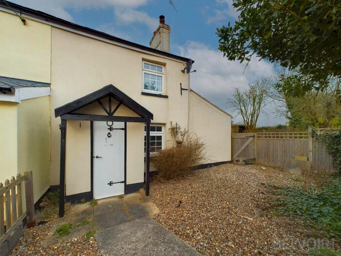 2 Bedroom Semi-Detached House For Sale In Chalk Hill, Great Cressingham, IP25