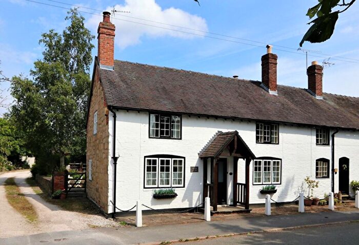 3 Bedroom End Of Terrace House To Rent In Main Street, King's Newton, DE73