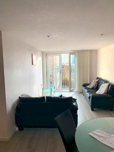 2 Bedroom Flat To Rent In Kaber Court, Horsfall Street, Liverpool, L8