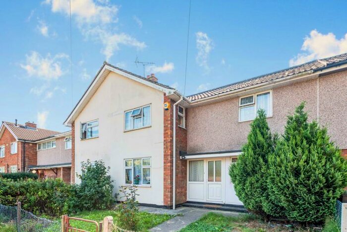 3 Bedroom Terraced House To Rent In Park South, SN3