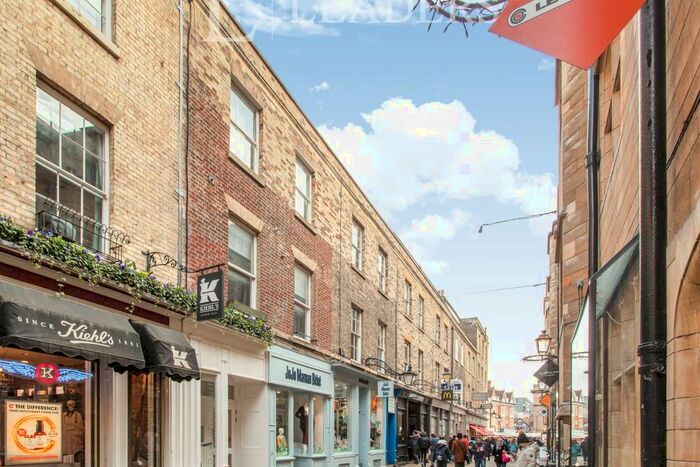 2 Bedroom Apartment To Rent In Radcliffe Court, Rose Crescent, Cambridge, CB2