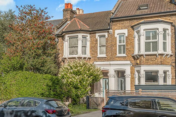4 Bedroom Terraced House For Sale In Fenwick Road, Peckham, SE15