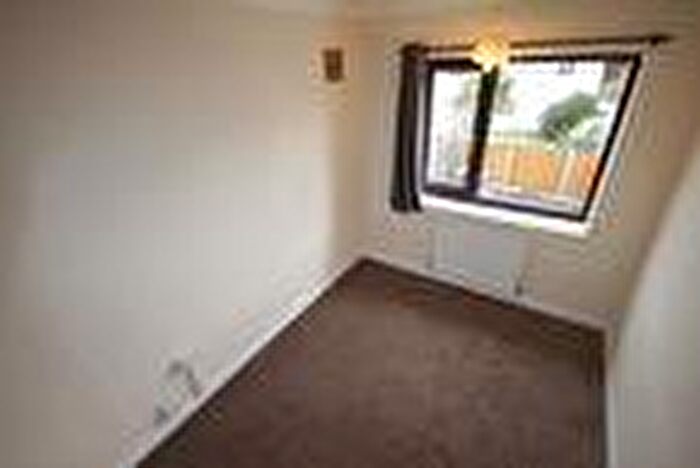 3 Bedroom House To Rent In Lancing Road, Romford, RM3