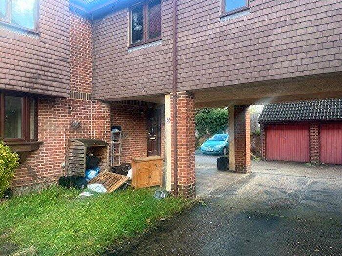 3 Bedroom End Of Terrace House For Sale In Turners Meadow Way, Beckenham, BR3