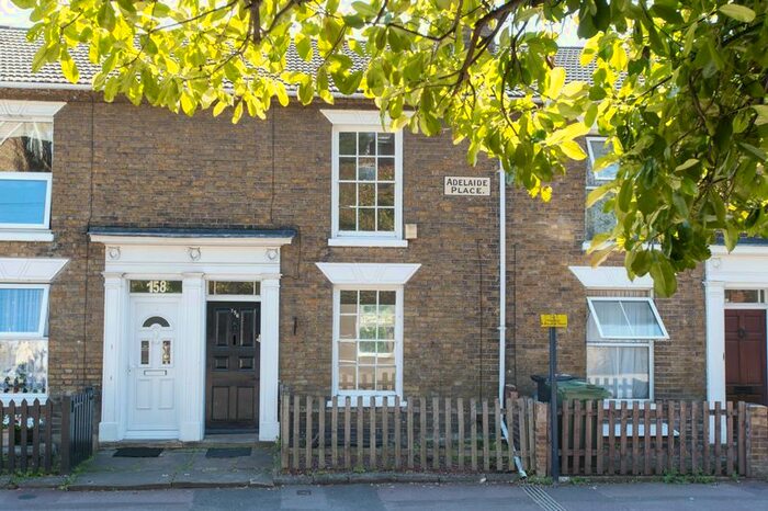 2 Bedroom Terraced House To Rent In Union Street, Maidstone, Kent, ME14