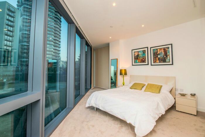 3 Bedroom Flat To Rent In Book House, A City Road, London, EC1V