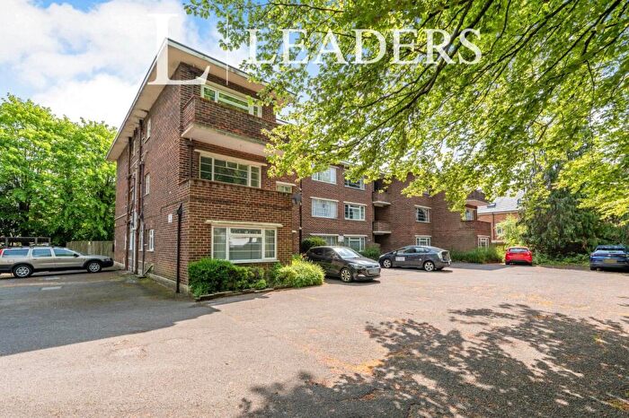 1 Bedroom Flat To Rent In The Lodge, Banister Road, Southampton, SO15
