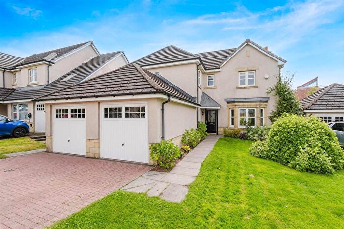4 Bedroom Detached House For Sale In Academy Place, Bathgate, EH48