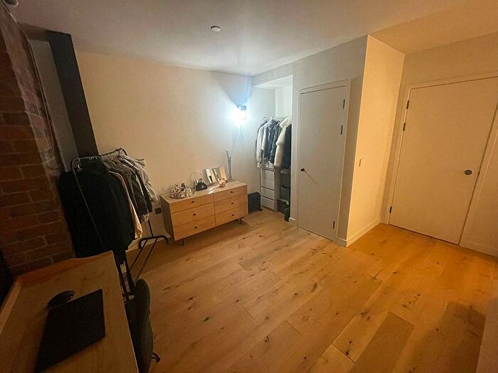 1 Bedroom Flat To Rent In Derwent House, Mary Ann Street, Birmingham, B3