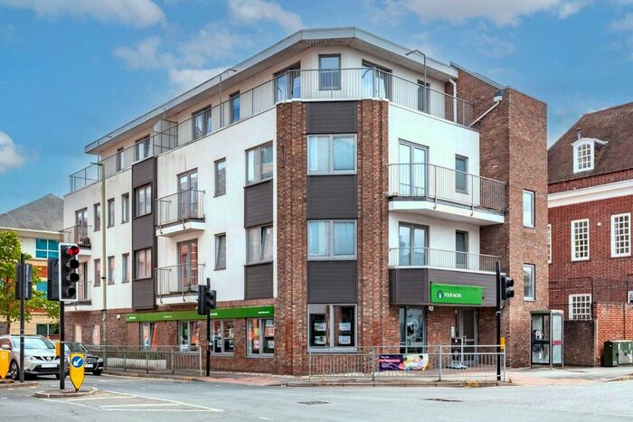 1 Bedroom Flat To Rent In Milton House, Station Road, Egham, TW20