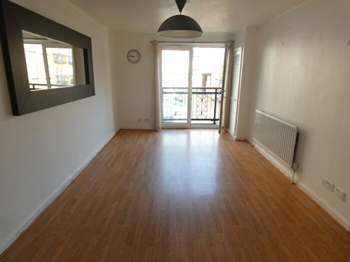 1 Bedroom Flat To Rent In Millennium Place, Cambridge Heath Road, London, E2