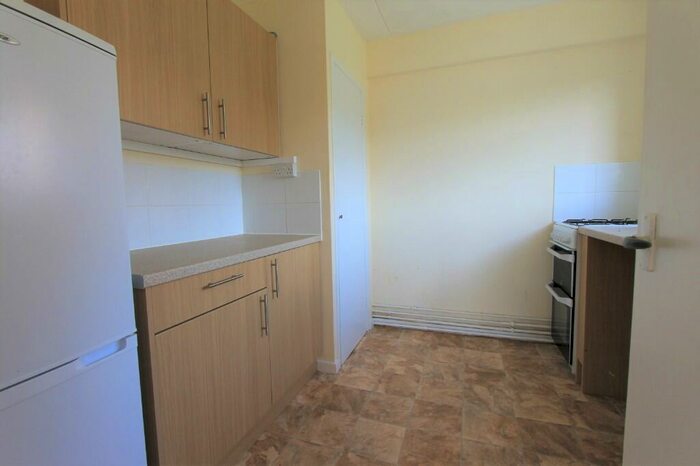 1 Bedroom Flat To Rent In Queensway, BN2