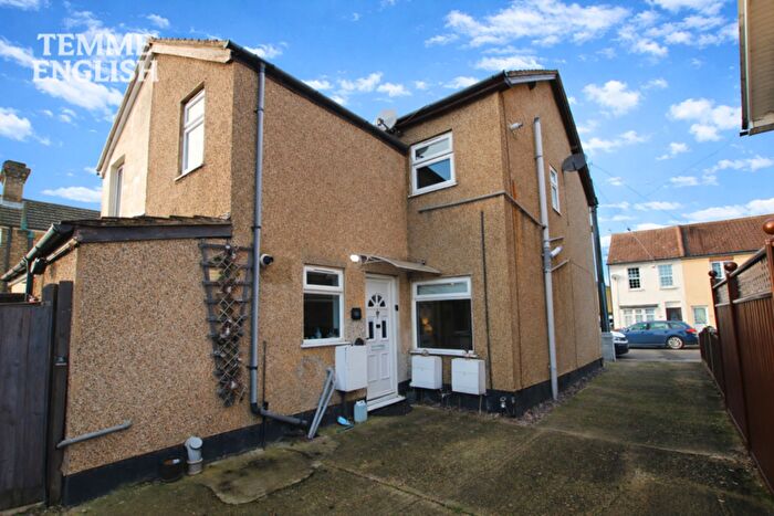 1 Bedroom Maisonette For Sale In Salisbury Avenue, Stanford-Le-Hope, SS17
