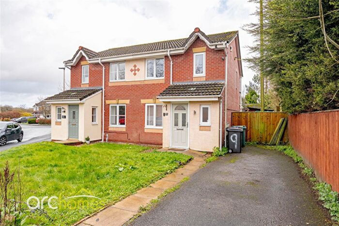 3 Bedroom Semi Detached House For Sale In Penswick Road, Hindley Green, Wigan, WN2