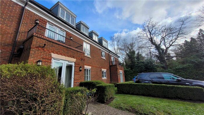 2 Bedroom Flat To Rent In London Road, Sunningdale, Ascot, Berkshire, SL5