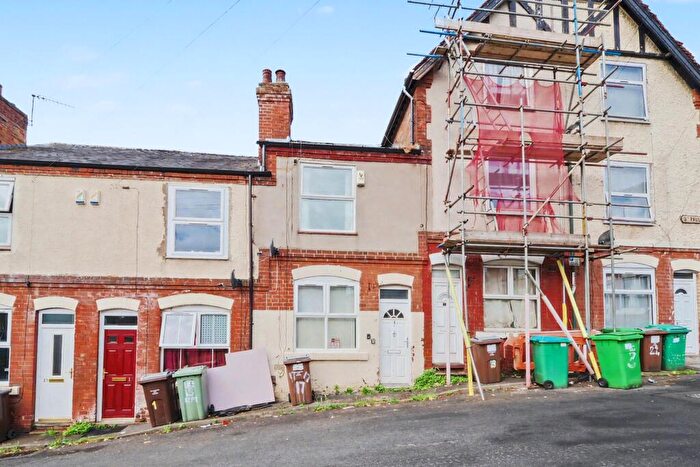 2 Bedroom Terraced House For Sale In St Pauls Terrace, Nottingham, NG7