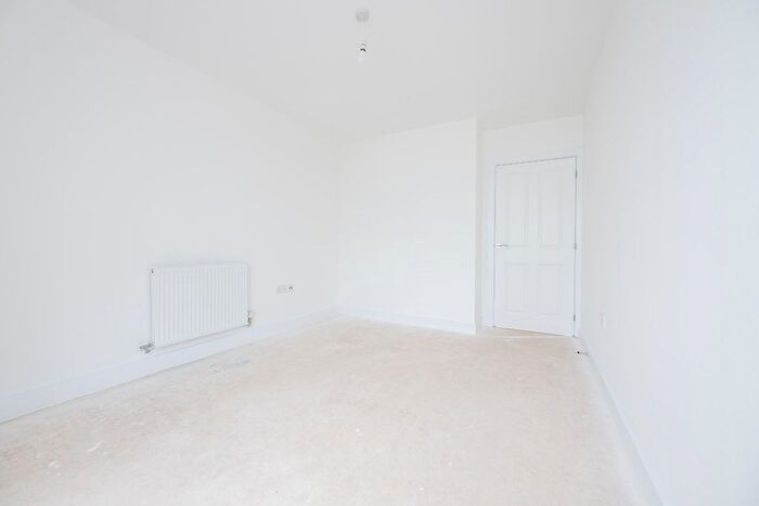 2 Bedroom Flat For Sale In Hunstanton, Norfolk, PE36