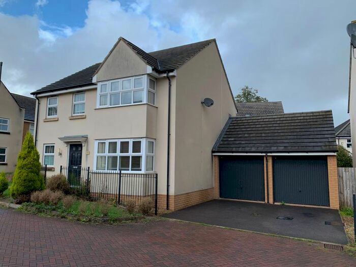 4 Bedroom Detached House To Rent In Oak Leaze, Patchway, Bristol, BS34