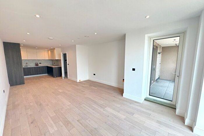 1 Bedroom Flat To Rent In London, E10