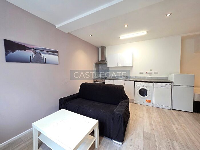 1 Bedroom Studio To Rent In Park House, Rook Street, Huddersfield, HD1