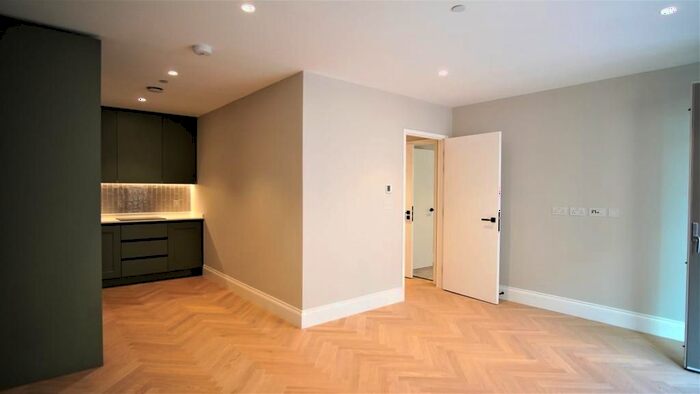 1 Bedroom Flat To Rent In Explorer Way, London, NW7