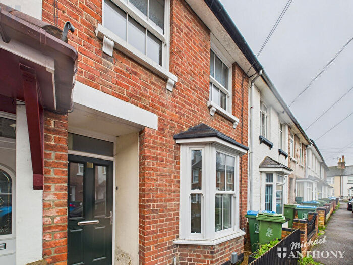 2 Bedroom Terraced House For Sale In West Street, Aylesbury, Buckinghamshire, HP19