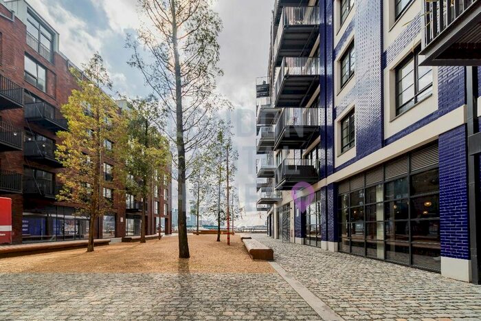 Studio To Rent In Goodluck Hope Walk, London, E14