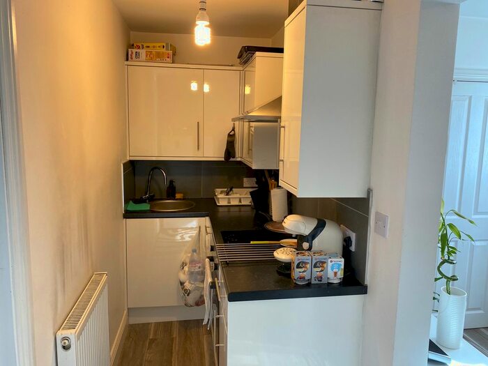 1 Bedroom Flat To Rent In Amersham Avenue, Edmonton/Tottenham, N18