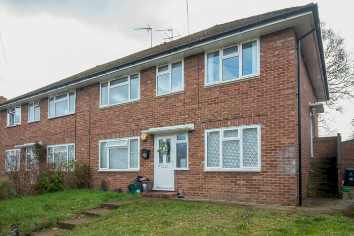2 Bedroom Maisonette To Rent In Reynolds Avenue, Chessington, KT9