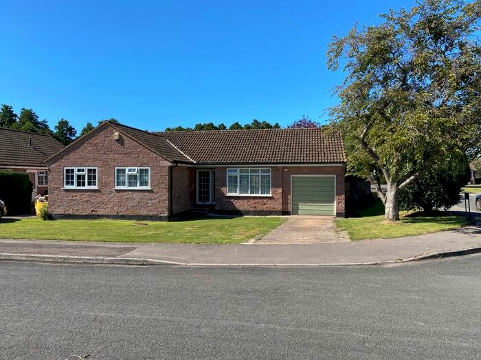 3 Bedroom Bungalow To Rent In Woodbridge Mead, Bishops Lydeard, Taunton, Somerset TA4