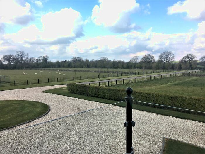 1 Bedroom Flat To Rent In Holt Road, Southam, CV47