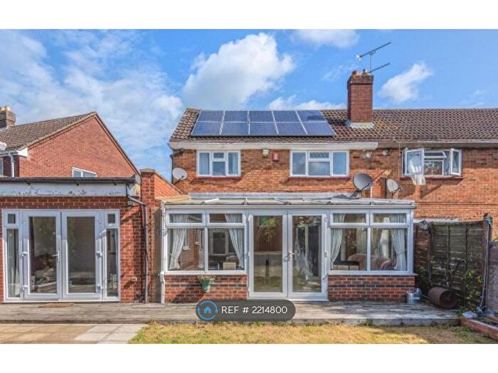 4 Bedroom Semi-Detached House To Rent In Ivinghoe Road, Mill End, Rickmansworth, WD3