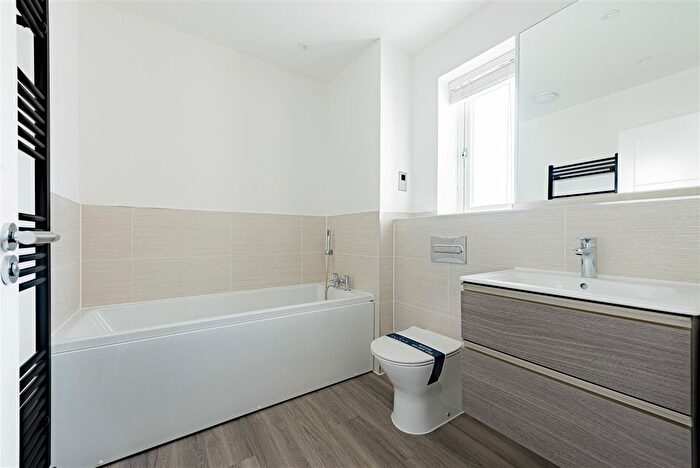 4 Bedroom Detached House For Sale In Azalea Cottage, Summerfield Close, Staple, Canterbury, CT3