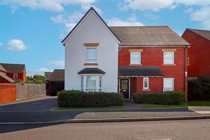 5 Bedroom Detached House For Sale In Barley Way, Long Itchington, Southam, CV47