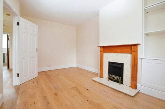 2 Bedroom Maisonette To Rent In Fairlawn Park Sydenham, SE26