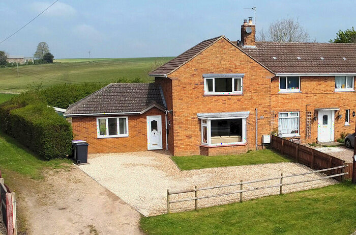 4 Bedroom End Of Terrace House For Sale In Scorer Row, Burwell, LN11