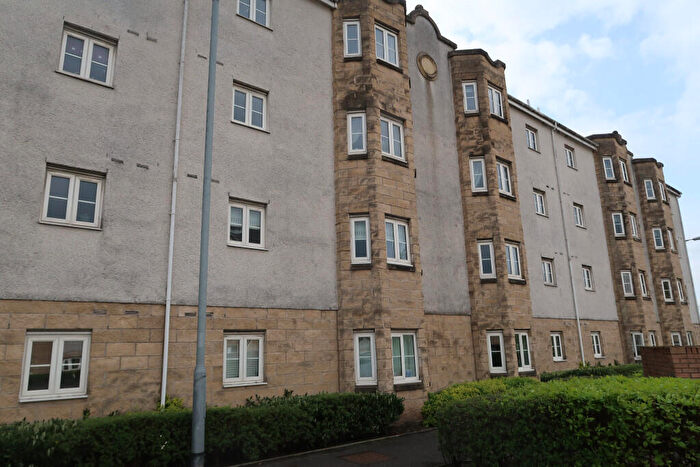 2 Bedroom Flat To Rent In Lloyd Street, Rutherglen, G73