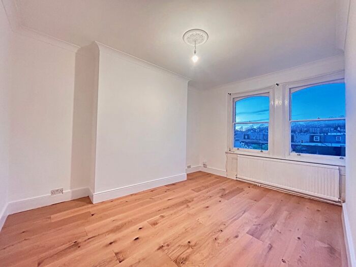 1 Bedroom Flat To Rent In Gladstone Terrace, Brighton, BN2