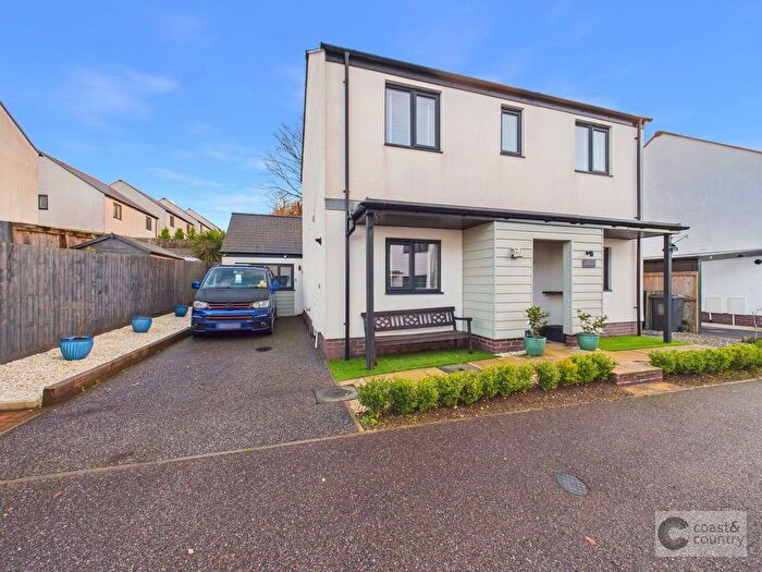 4 Bedroom Detached House For Sale In Foxglove Way, Paignton, TQ4