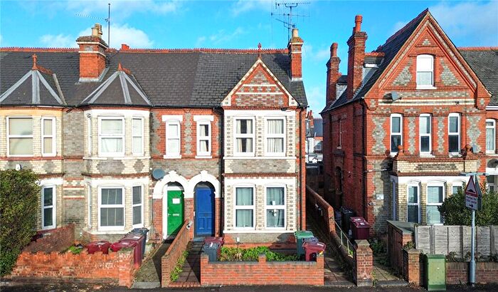 4 Bedroom End Of Terrace House For Sale In Oxford Road, Reading, Berkshire, RG30
