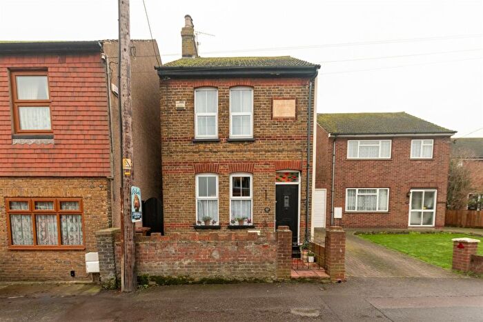 3 Bedroom Detached House For Sale In Reed Street, Cliffe, Rochester, Kent, ME3