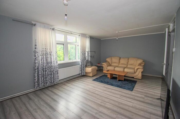 2 Bedroom Maisonette For Sale In Kashmir Road, Leicester, LE1
