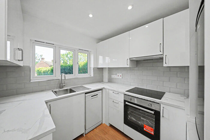 3 Bedroom Terraced House To Rent In Monument Road, Weybridge, Surrey, KT13
