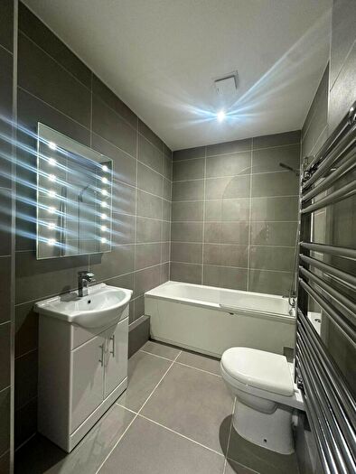 1 Bedroom Flat To Rent In Pearl Chambers, East Parade Street, LS1
