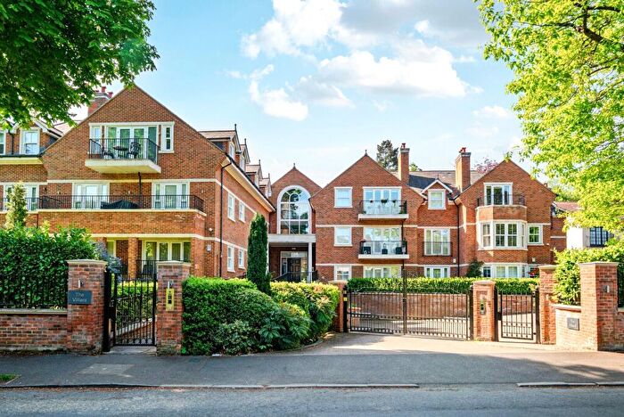 2 Bedroom Flat For Sale In The Villiers, Gower Road, Weybridge, KT13